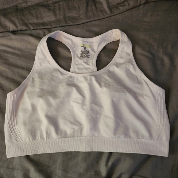 Tek Gear® Seamless Low-Impact Sports Bra - Picture 1 of 3